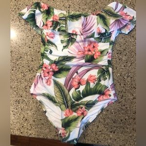 Kona Sol Floral one piece bathing suit